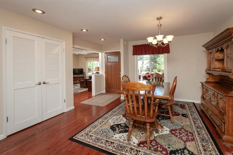 2139 Alejandro Dr, Santa Rosa, CA 95405 photo 5