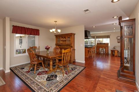 2139 Alejandro Dr, Santa Rosa, CA 95405 photo 9