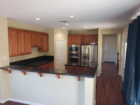 300 Shadow Ridge Ct, Vallejo, CA 94591 photo 4