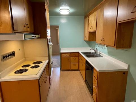204 Bowman Dr, Vallejo, CA 94591 photo 3