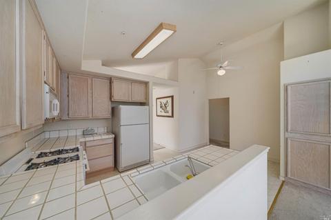 2048 Devonshire Dr, Napa, CA 94558 photo 14