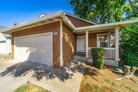 2048 Devonshire Dr, Napa, CA 94558 photo 3