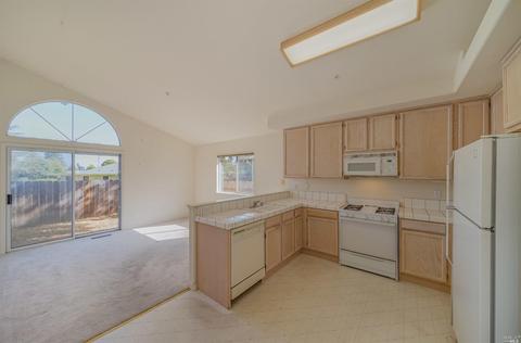 2048 Devonshire Dr, Napa, CA 94558 photo 12