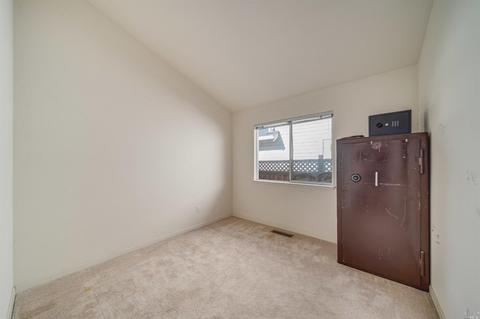 2048 Devonshire Dr, Napa, CA 94558 photo 23