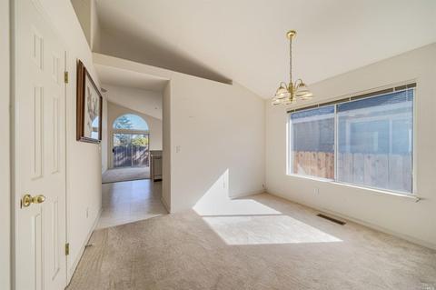2048 Devonshire Dr, Napa, CA 94558 photo 9