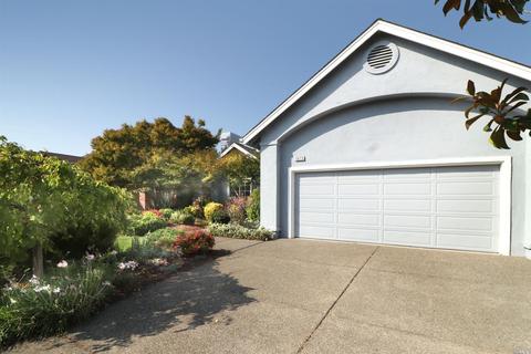 1073 Elsbree Ln, Windsor, CA 95492 photo 2