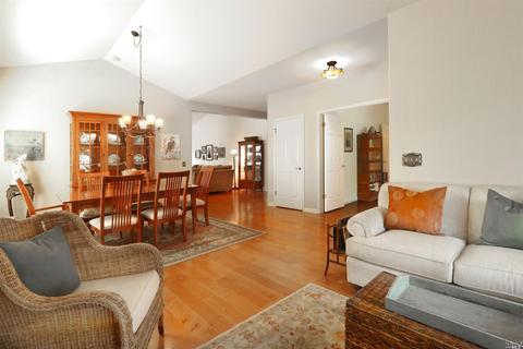 1073 Elsbree Ln, Windsor, CA 95492 photo 6