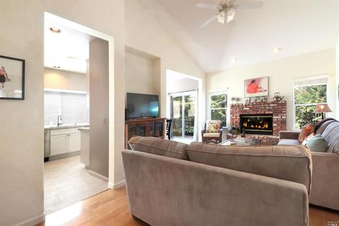 1073 Elsbree Ln, Windsor, CA 95492 photo 15