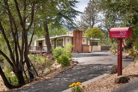203 Clovercrest Dr, Cloverdale, CA 95425 photo 1