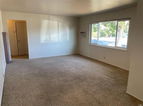 207 E Kentucky St, Fairfield, CA 94533 photo 2