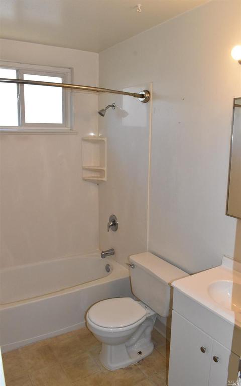 207 E Kentucky St, Fairfield, CA 94533 photo 8