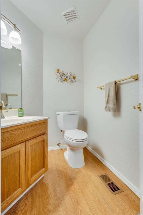 8612 Lasker Ln, Cotati, CA 94931 photo 12