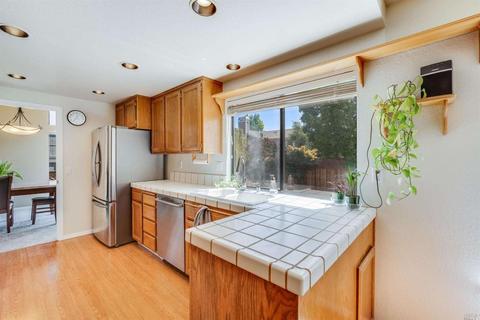 8612 Lasker Ln, Cotati, CA 94931 photo 7
