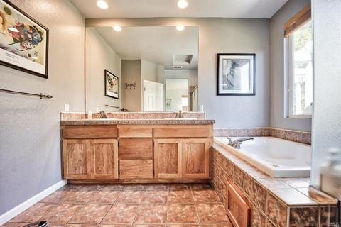 1267 Eagle Dr, Windsor, CA 95492 photo 19