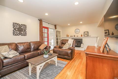 1431 Westminster Dr, Fairfield, CA 94533 photo 9