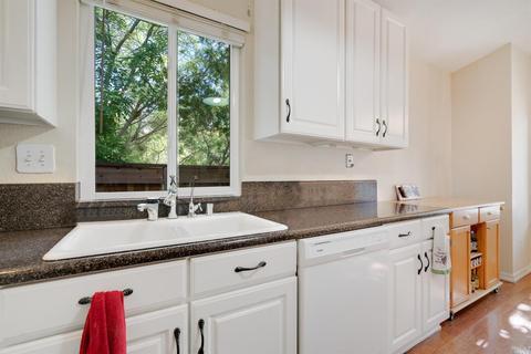 100 Steamer Ln, Vallejo, CA 94591 photo 7