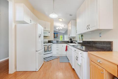 100 Steamer Ln, Vallejo, CA 94591 photo 5