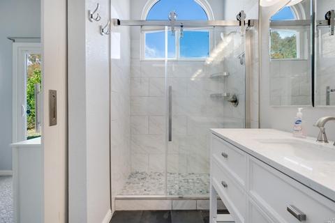 100 Steamer Ln, Vallejo, CA 94591 photo 18