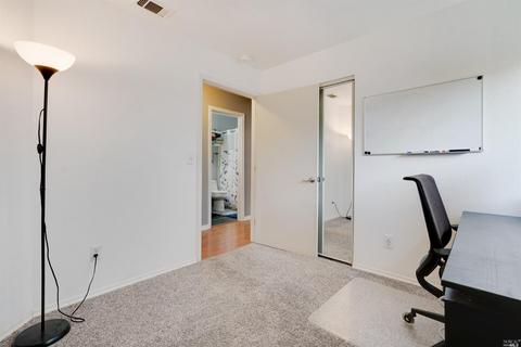 100 Steamer Ln, Vallejo, CA 94591 photo 21