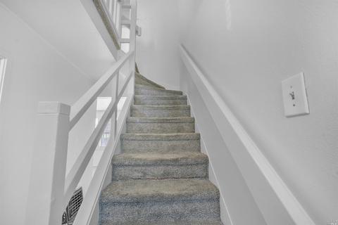 55 Werden St, Vallejo, CA 94590 photo 12