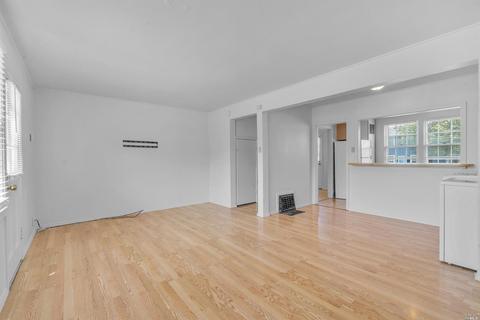 55 Werden St, Vallejo, CA 94590 photo 8