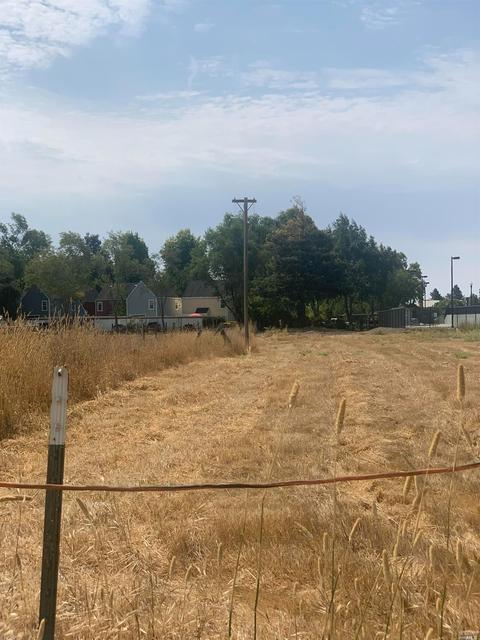 982 E Cotati Ave, Cotati, CA 94931 photo 2