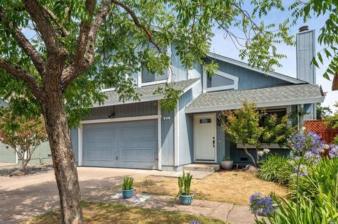815 Bond Pl, Windsor, CA 95492 photo 2