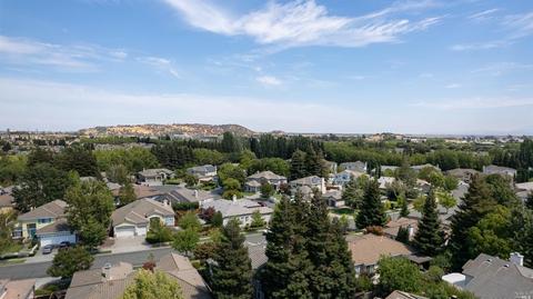 636 Pavilion Dr, Fairfield, CA 94534 photo 4