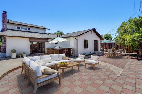 1587 Nuthatch Ln, Sunnyvale, CA 94087 photo 23