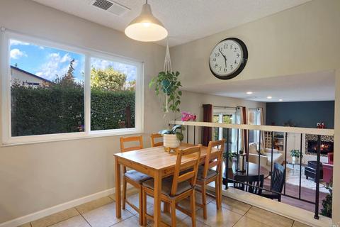 148 Iris Ct, Vallejo, CA 94591 photo 24