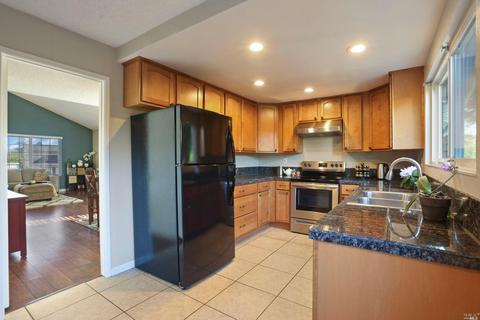 148 Iris Ct, Vallejo, CA 94591 photo 16