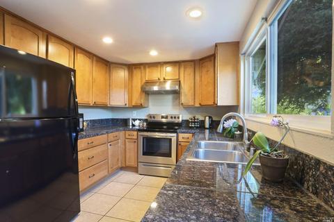 148 Iris Ct, Vallejo, CA 94591 photo 17