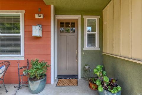 133 Firefly Ln, Napa, CA 94558 photo 2
