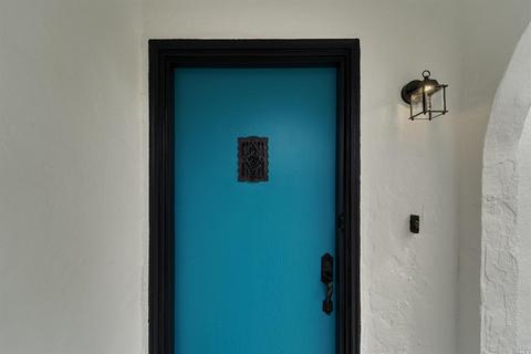 22 Buss Ave, Vallejo, CA 94590 photo 4