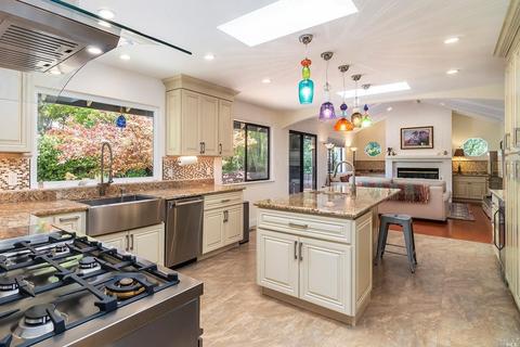 4 Tara Ln, Novato, CA 94945 photo 5