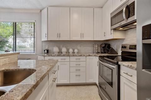 43 Trinity Dr, Novato, CA 94947 photo 15
