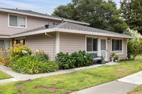 43 Trinity Dr, Novato, CA 94947 photo 4