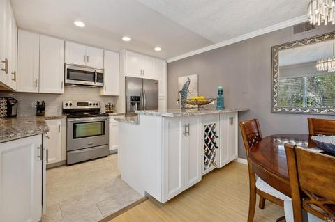 43 Trinity Dr, Novato, CA 94947 photo 13