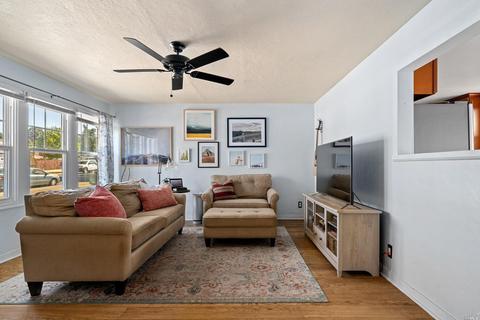 233 Del Mar Ave, Vallejo, CA 94589 photo 6