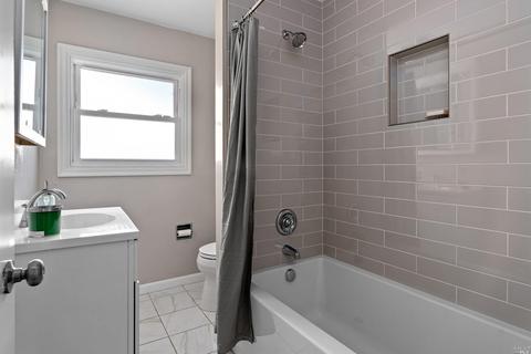 233 Del Mar Ave, Vallejo, CA 94589 photo 13