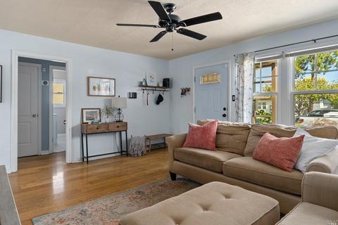233 Del Mar Ave, Vallejo, CA 94589 photo 5