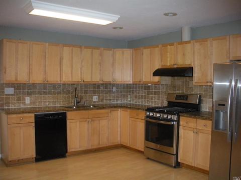 110 Baxter St, Vallejo, CA 94590 photo 4
