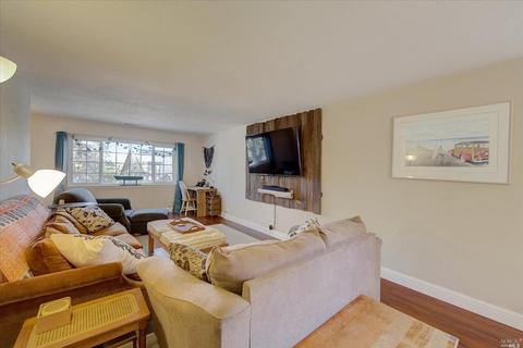 917 Virginia St, Vallejo, CA 94590 photo 6