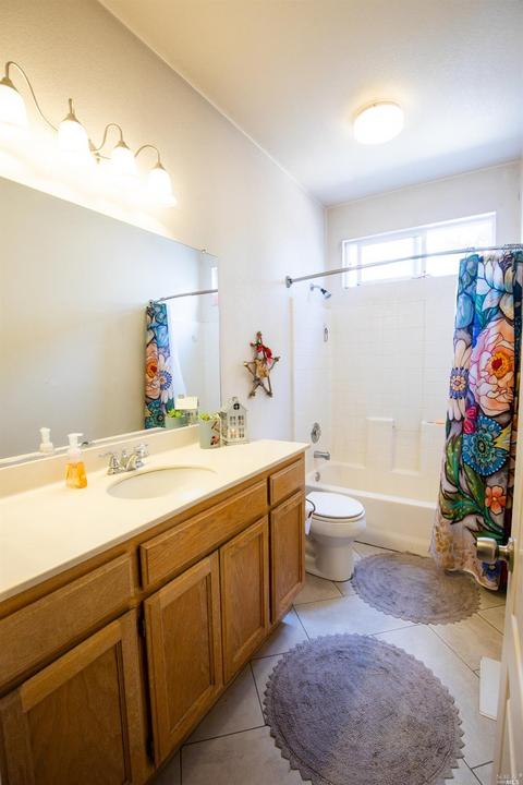 8704 Holly Leaf Dr, Windsor, CA 95492 photo 13