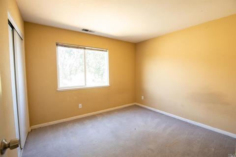 8704 Holly Leaf Dr, Windsor, CA 95492 photo 11