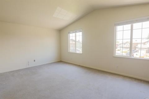 8704 Holly Leaf Dr, Windsor, CA 95492 photo 12