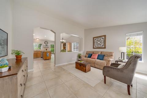 915 Foothill Dr, Windsor, CA 95492 photo 4