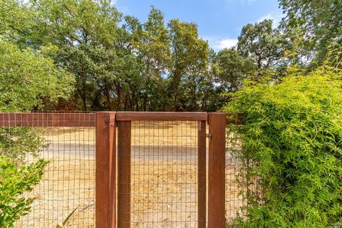 915 Foothill Dr, Windsor, CA 95492 photo 24