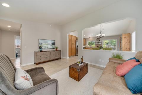 915 Foothill Dr, Windsor, CA 95492 photo 6