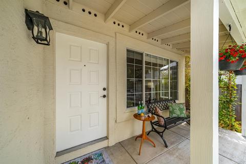 915 Foothill Dr, Windsor, CA 95492 photo 2